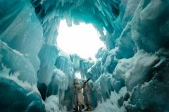 2014-02-15_Ice Castles_Breck_03030101.jpg